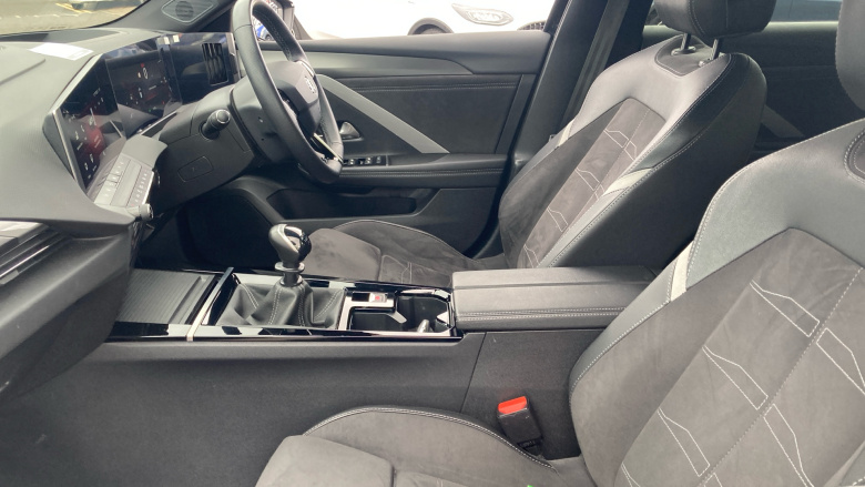 Vauxhall Astra 1.2 Turbo 130 Ultimate 5dr Petrol Hatchback